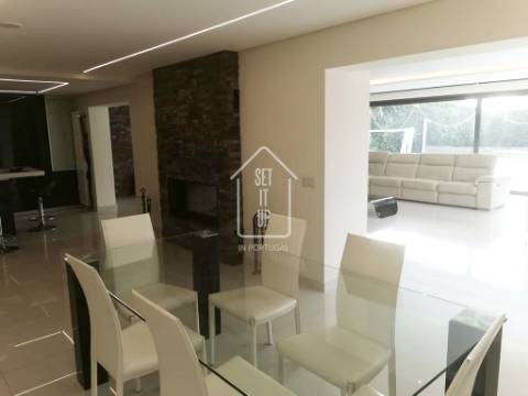 Moradia V5 com piscina e vista mar