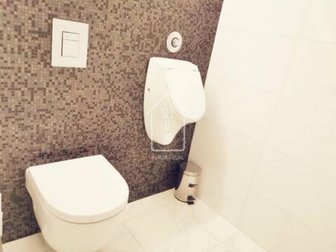 Moradia V5 com piscina e vista mar