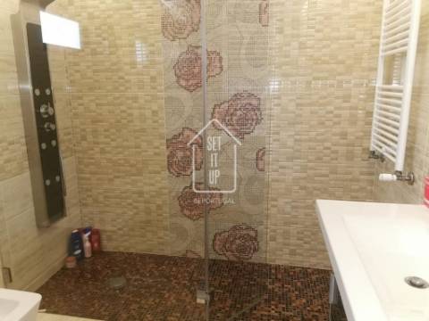 Moradia V5 com piscina e vista mar