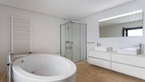 Moradia T4 em Viana do Castelo, Porto - Portugal