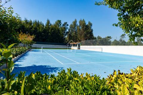 Viva o Sonho: Moradia de Luxo T4 térrea, com Piscina, Campo de Ténis, Sala de Cinema - Vila do Conde