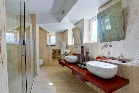 Viva o Sonho: Moradia de Luxo T4 térrea, com Piscina, Campo de Ténis, Sala de Cinema - Vila do Conde