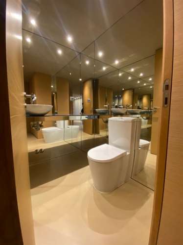 Apartamento T2+1 para arrendamento, totalmente remodelado, com móveis no último piso, na Quinta de M