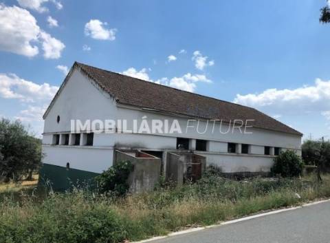 Armazém  Venda em Agrobom, Saldonha e Vale Pereiro,Alfândega da Fé