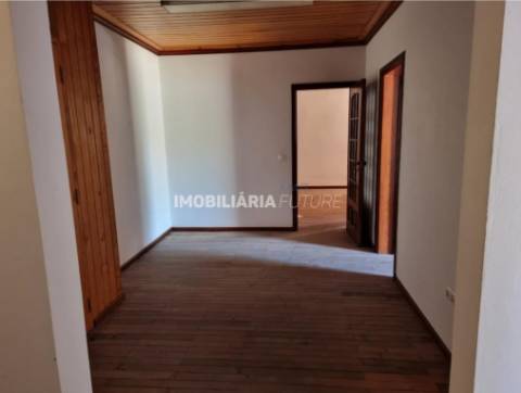 Caves Produção Vinhos T2 Venda em Vilarinho do Bairro,Anadia