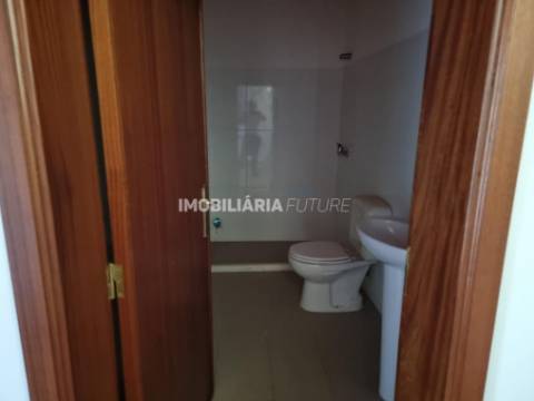 Caves Produção Vinhos T2 Venda em Vilarinho do Bairro,Anadia