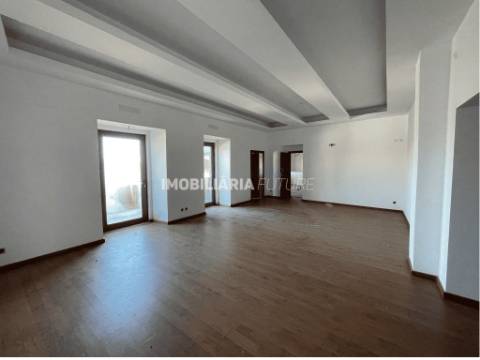 Apartamento T0 Venda em Sé e São Lourenço,Portalegre