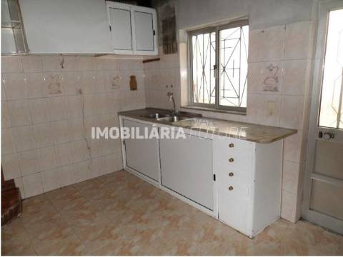 Moradia T2 Venda em Sanfins do Douro,Alijó