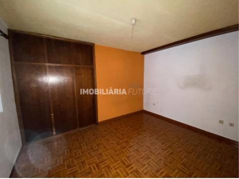 Moradia T2 Venda em Sanfins do Douro,Alijó