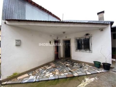 Moradia T2 Venda em Sanfins do Douro,Alijó