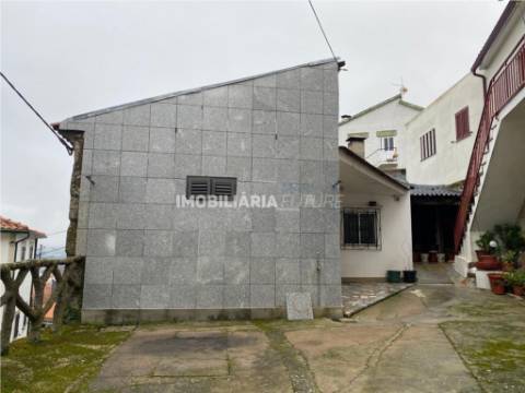 Moradia T2 Venda em Sanfins do Douro,Alijó