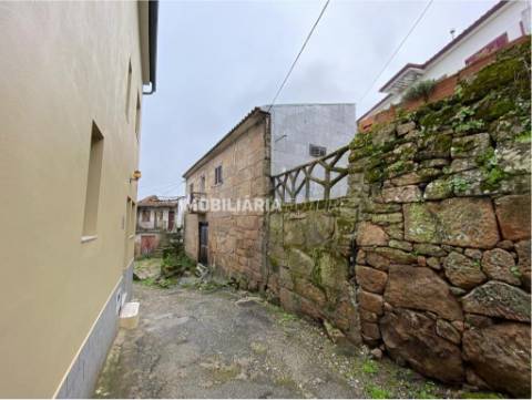 Moradia T2 Venda em Sanfins do Douro,Alijó