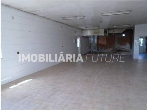 Loja  Venda em Sanfins do Douro,Alijó