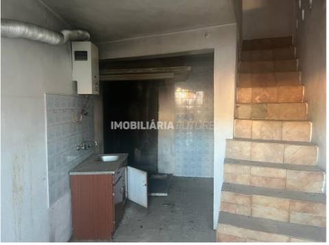 Moradia T2 Venda em Nogueira e Ermida,Vila Real