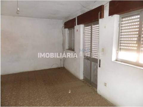 Moradia T2 Venda em Nogueira e Ermida,Vila Real