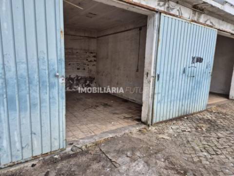 Armazém  Venda em Constantim e Vale de Nogueiras,Vila Real