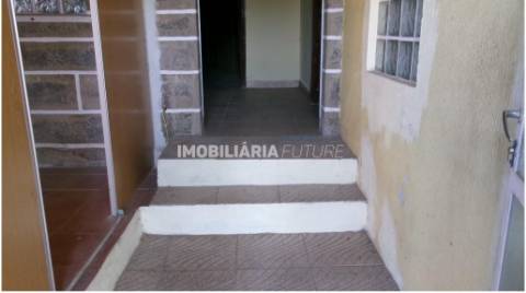 Moradia T3 Venda em Vila Cova da Lixa e Borba de Godim,Felgueiras