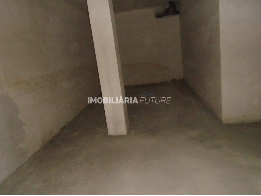 Garagem T0 Venda em Nelas,Nelas