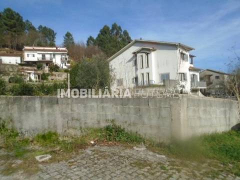 Moradia Isolada T4 Venda em Castro Daire,Castro Daire