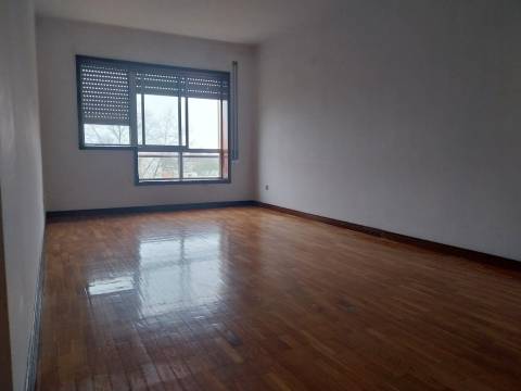 Apartamento T2 Venda em São Mamede de Infesta e Senhora da Hora,Matosinhos