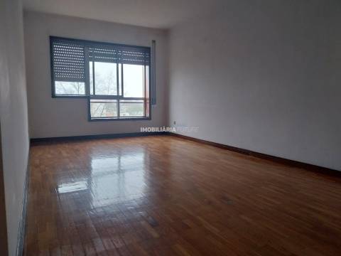 Apartamento T2 Venda em São Mamede de Infesta e Senhora da Hora,Matosinhos