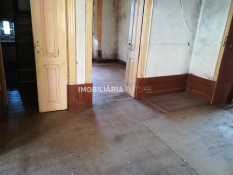 Moradia Isolada T3 Venda em Castanheira de Pêra e Coentral,Castanheira de Pêra