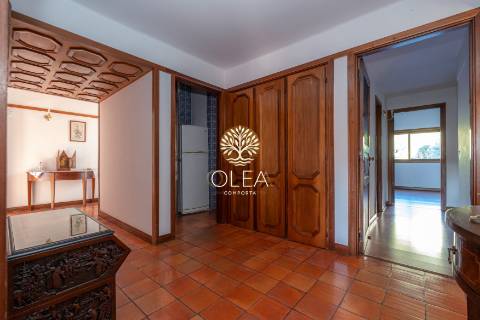 Apartamento T4+1 com Varanda de 40m² | Localização Priviligiada I SOLUM