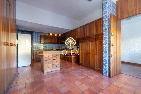 Apartamento T4+1 com Varanda de 40m² | Localização Priviligiada I SOLUM