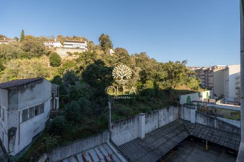 Apartamento T4+1 com Varanda de 40m² | Localização Priviligiada I SOLUM