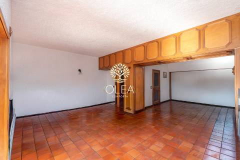 Apartamento T4+1 com Varanda de 40m² | Localização Priviligiada I SOLUM