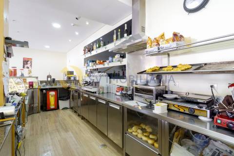 Padaria/Pastelaria com Fabrico Próprio e Boa Faturação em Vila Nova da Telha