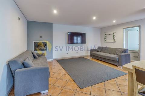Moradia T5 com Piscina no Centro de Ermesinde – Ideal para Alojamento Local
