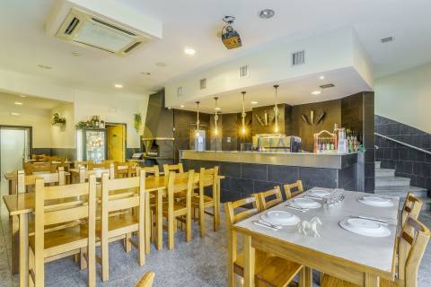 Restaurante em Folgosa com Excelente Localização e Capacidade para 80 Pessoas
