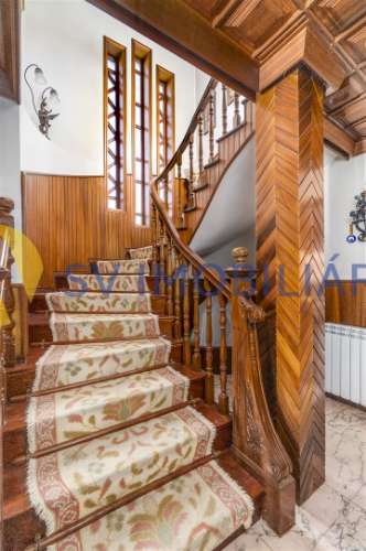 Moradia T4 em Ermesinde com Varandas e Aquecimento Central