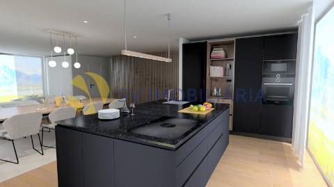 Moradia T3 com jardim e 3 frentes em Silva Escura – Maia