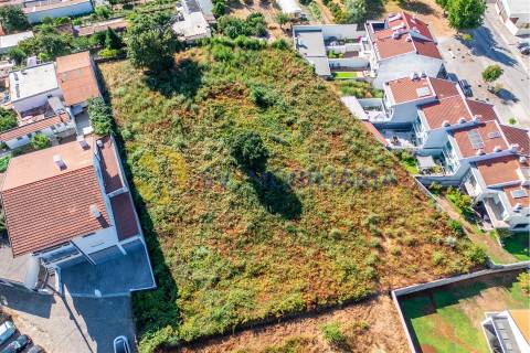 Terreno 2.540 m2 em Alfena com viabilidade de construção
