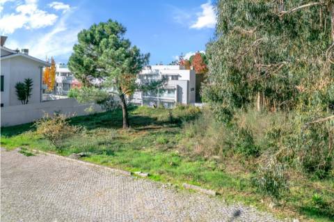 Lote de Terreno  Venda em Águas Santas,Maia