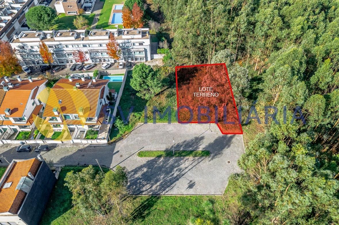 Lote de Terreno  Venda em Águas Santas,Maia