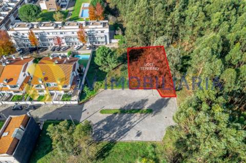 Lote de Terreno  Venda em Águas Santas,Maia