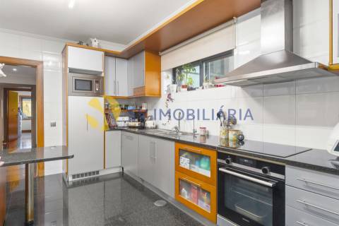 Apartamento T3 Venda em Ermesinde,Valongo