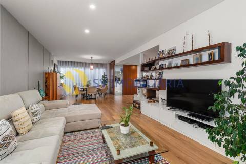 Moradia T4 Venda em São Mamede de Infesta e Senhora da Hora,Matosinhos