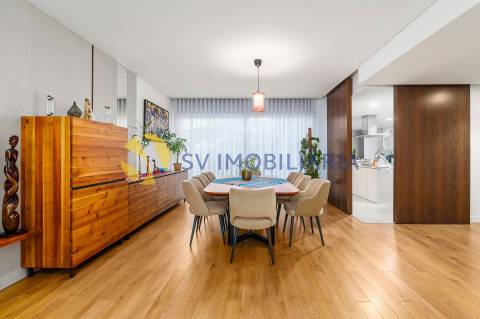 Moradia T4 Venda em São Mamede de Infesta e Senhora da Hora,Matosinhos