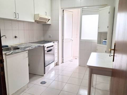 Apartamento T2 Arrendamento em Ermesinde,Valongo