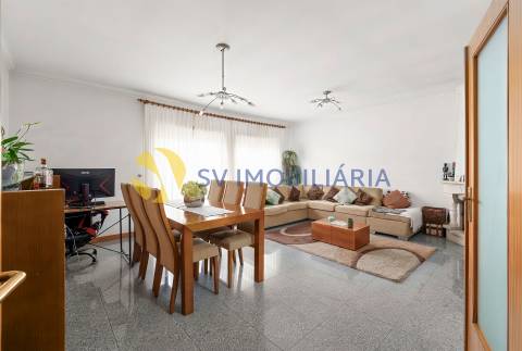 Apartamento T2 Venda em Águas Santas,Maia