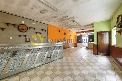 Moradia Devoluta T7+4 Venda em Carrazeda de Ansiães,Carrazeda de Ansiães