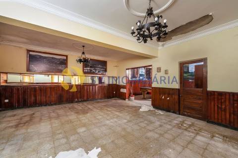 Moradia Devoluta T7+4 Venda em Carrazeda de Ansiães,Carrazeda de Ansiães