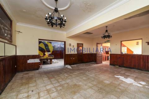 Moradia Devoluta T7+4 Venda em Carrazeda de Ansiães,Carrazeda de Ansiães