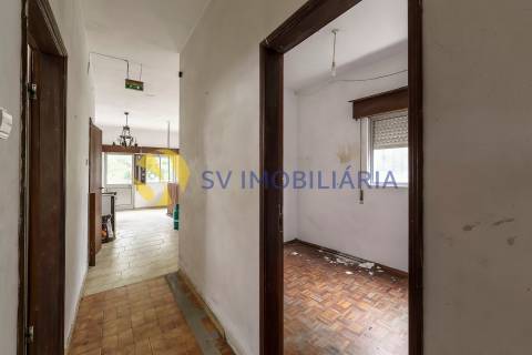 Moradia Devoluta T7+4 Venda em Carrazeda de Ansiães,Carrazeda de Ansiães