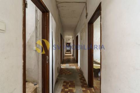 Moradia Devoluta T7+4 Venda em Carrazeda de Ansiães,Carrazeda de Ansiães