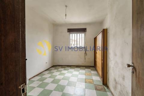 Moradia Devoluta T7+4 Venda em Carrazeda de Ansiães,Carrazeda de Ansiães